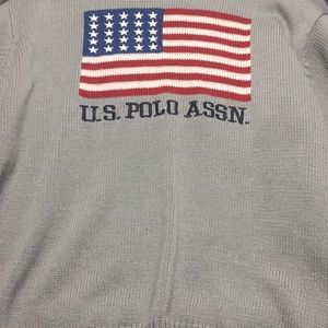 A polo sweater, L 100% Acrylic